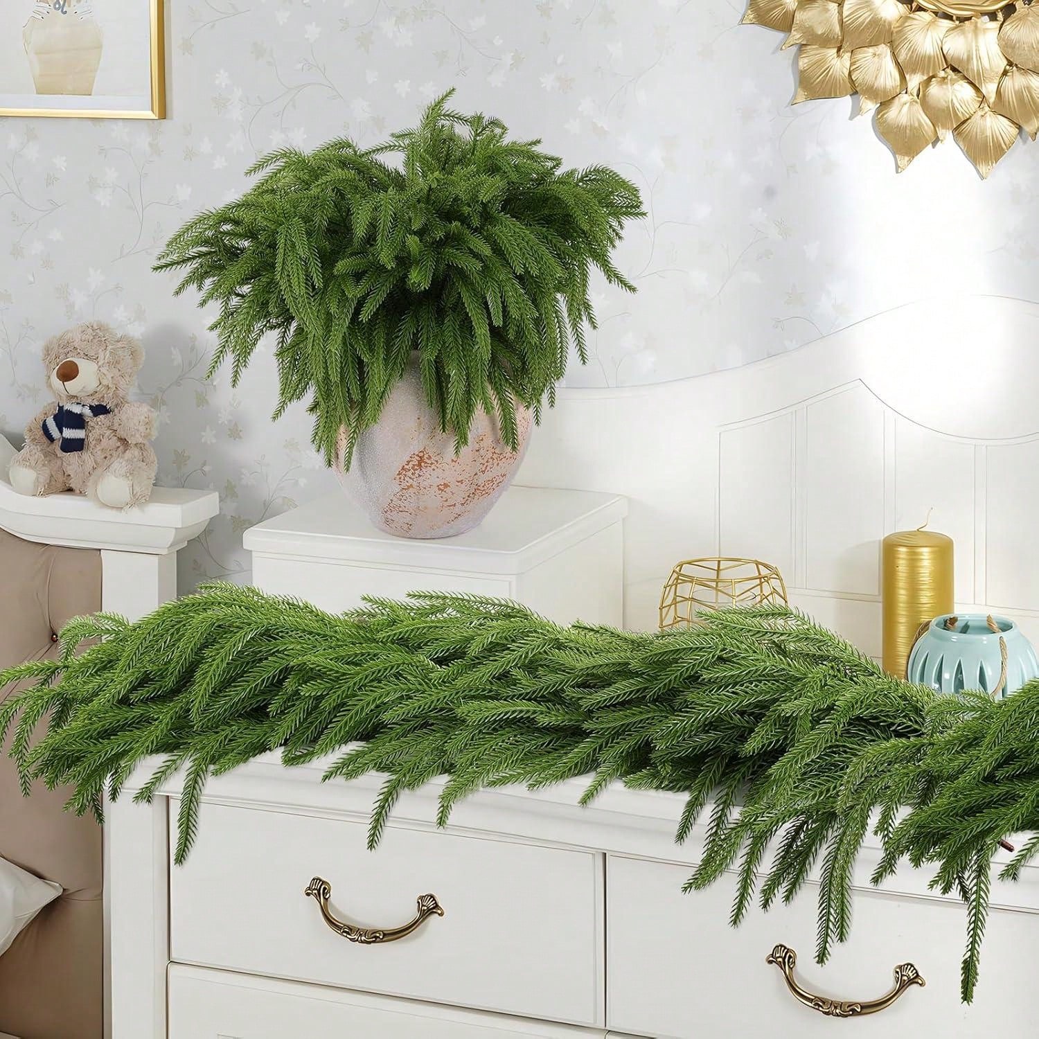 Christmas Norfolk Branches Rea - огляд і ціна Dracaena Marginata